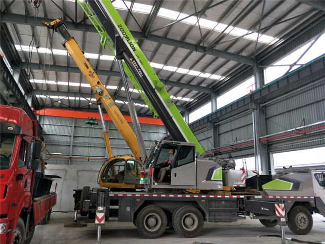 梁平区高空车出租需要注意哪些安全事项？